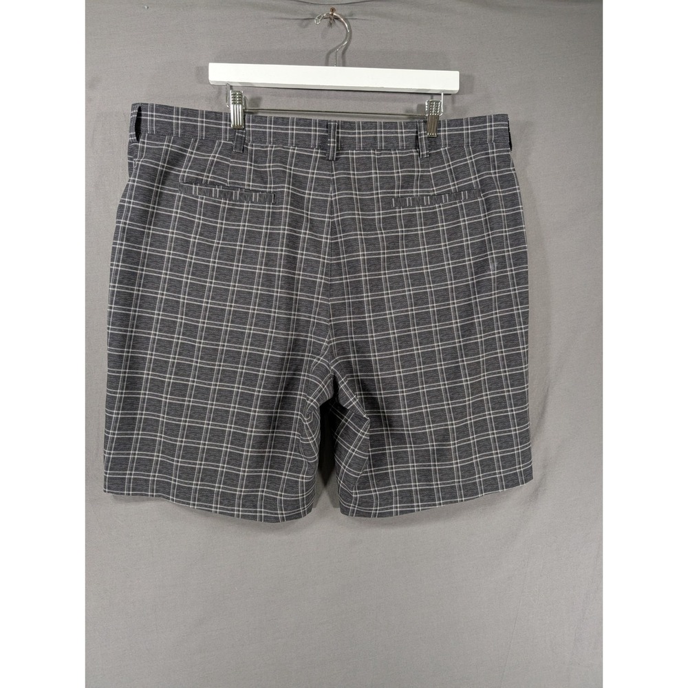 PGA Tour Mens Size 42 Golf Shorts Gray Plaid Flat Front Performance Activewear - Picture 2 of 7